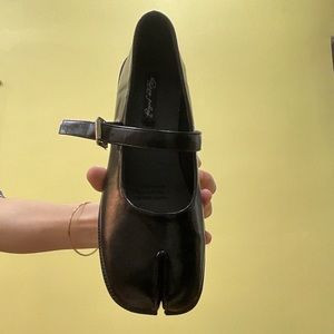 Split Toe Tabi-style Mary Jane’s